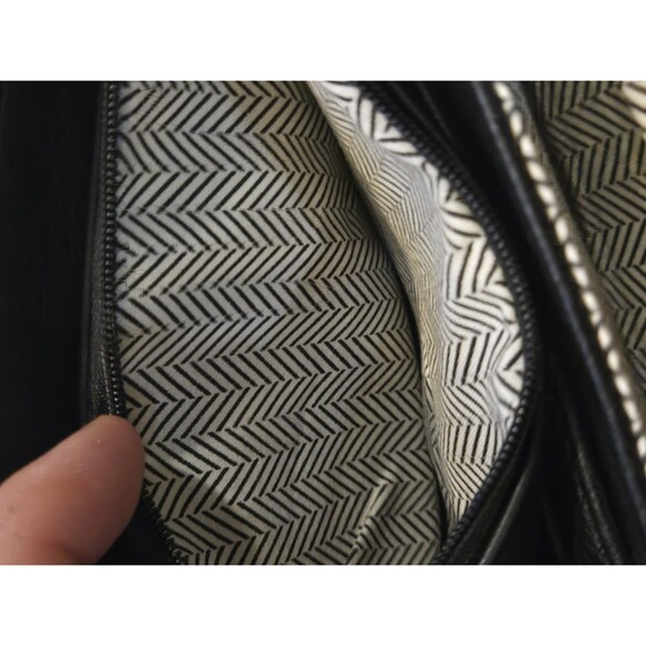 Jen & Co. Riley Plaid 3 Compartment Crossbody/Wristlet. - Picture 6 of 8